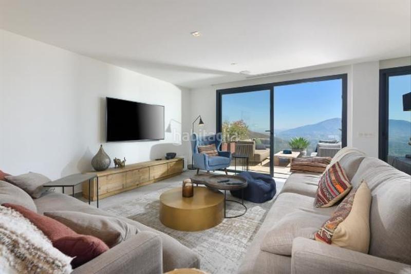 Foto b2e8c878-4e43-4871-bb49-79dfde70e9e5. Miete chalet in n/a in Costabella Marbella