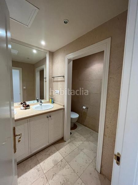 Foto e9e07606-2c79-4386-95c4-953cb061a37e. Flat in n/a in Los Naranjos Marbella