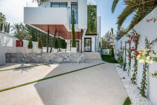 Chalet in Lugar venta san rafael 11. Villa cypress es una de las casablanca beach villas, ubicada en