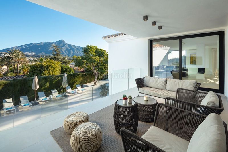 Foto 1ed52e50-5c85-4248-a3ac-ed131d81b757. Casa a calle irís 12 a Nueva Andalucía centro Marbella