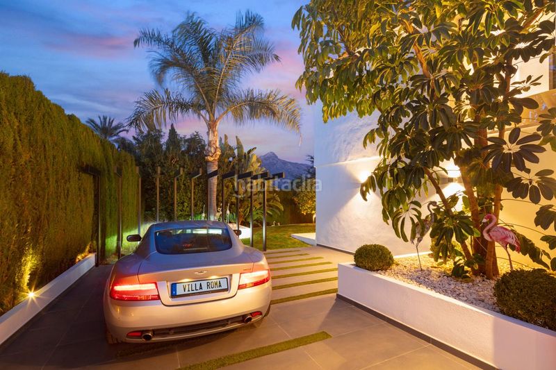 Foto 3f2ce9b5-129e-406d-baa3-93a529017e4f. Casa a calle irís 12 a Nueva Andalucía centro Marbella
