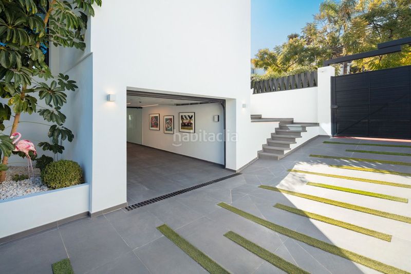 Foto 62d8f972-7d9e-4968-99fb-062bf510d1e7. Casa a calle irís 12 a Nueva Andalucía centro Marbella