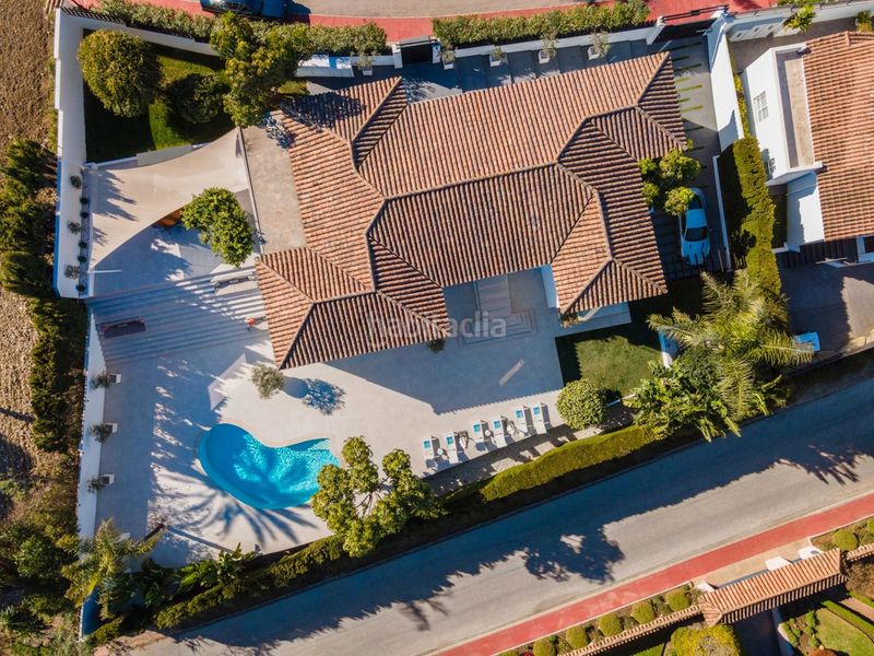 Foto 6f2040bc-2ac2-4773-87b0-5b3f45947880. Casa a calle irís 12 a Nueva Andalucía centro Marbella