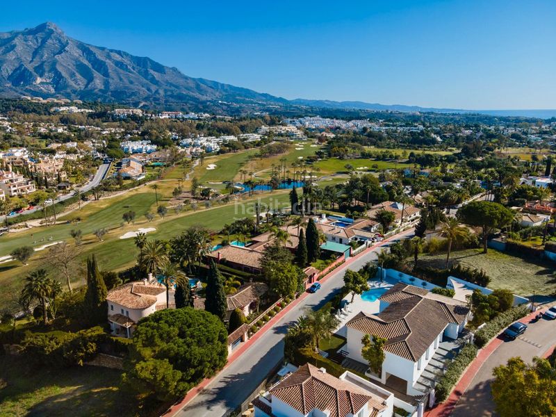 Foto 967d771f-e432-4e1b-a636-30c3dcf44c80. Casa a calle irís 12 a Nueva Andalucía centro Marbella