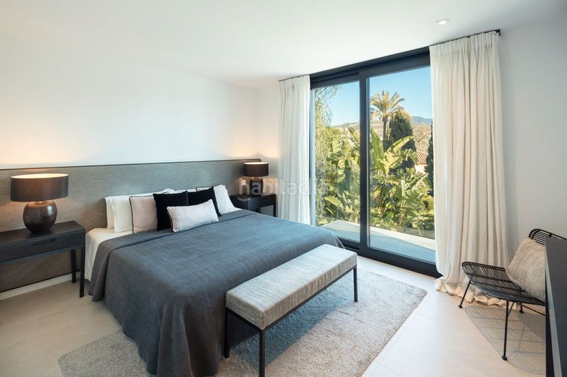 Foto c6cefc74-f85a-4e91-b362-edd6b0136698. Casa a calle irís 12 a Nueva Andalucía centro Marbella