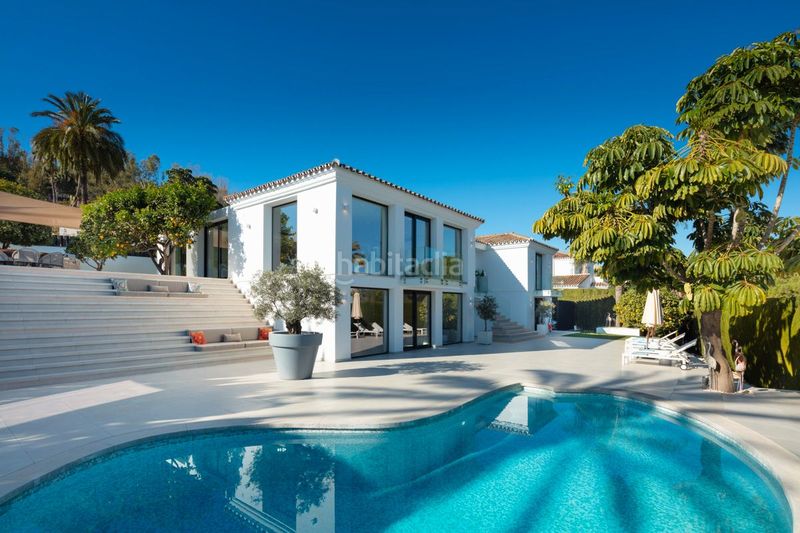 Foto f93c9ff5-d9b8-4e2b-996f-9b384655d0e0. Casa a calle irís 12 a Nueva Andalucía centro Marbella