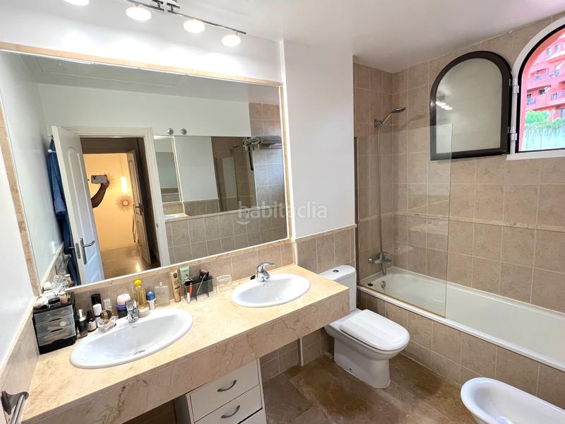 Foto 3659b0f7-1d19-48b1-ad8f-f3d86f320544. Duplex avec parking piscine dans Buenas Noches Estepona