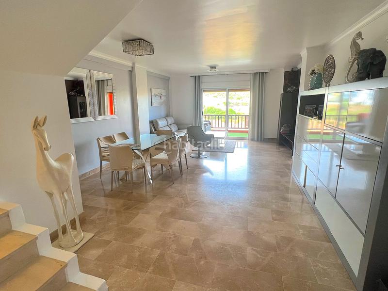 Foto d1c0ccea-8ecd-4876-a983-441e00975d68. Duplex avec parking piscine dans Buenas Noches Estepona