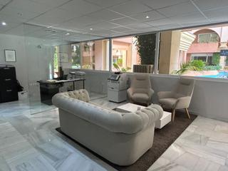 Lloguer Oficina  N/a. "lujoso espacio de oficinas en alquiler en magna marbella"
