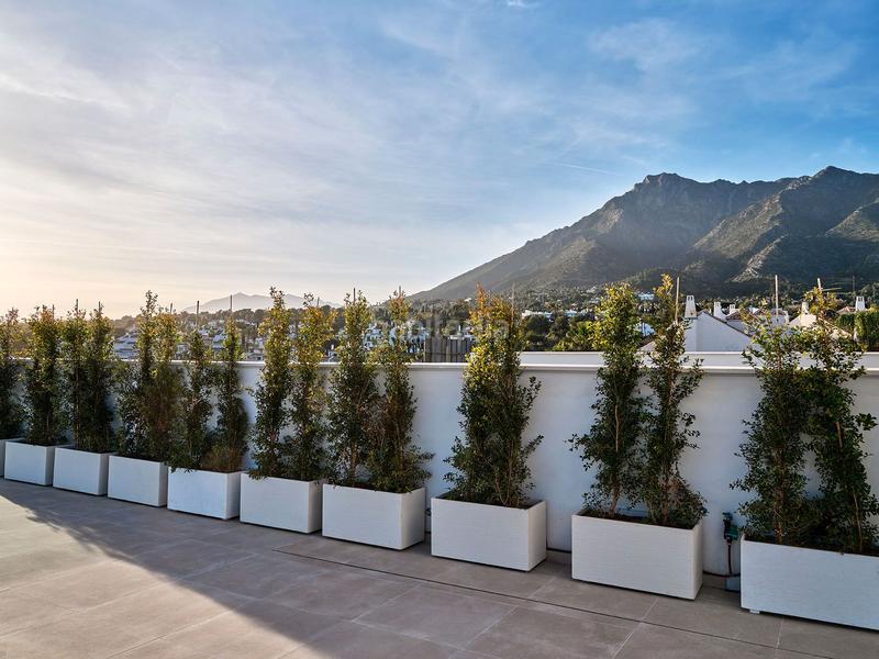 Foto 502efb13-b597-4181-a96a-35be97061c9c. Maison avec parking piscine dans Valdeolletas - Las Cancelas - Xarblanca Marbella