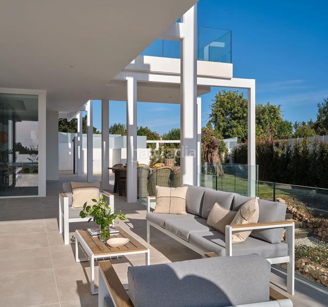 Foto c6138be4-6c71-46d9-9996-e3e9668d40bf. Maison avec parking piscine dans Valdeolletas - Las Cancelas - Xarblanca Marbella