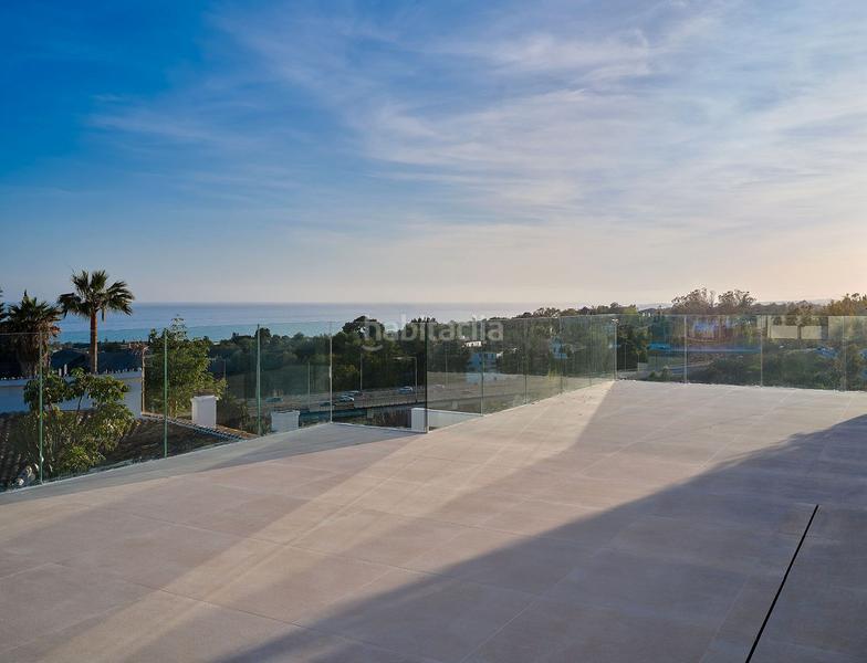 Foto cf75b5a6-ee17-4912-a517-2df464613284. Maison avec parking piscine dans Valdeolletas - Las Cancelas - Xarblanca Marbella