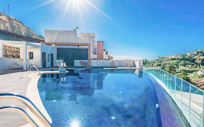 Foto 59a73e7b-00bd-4198-85ff-a4c743d7d3cd. Penthouse with heating parking pool in La Quinta Benahavís