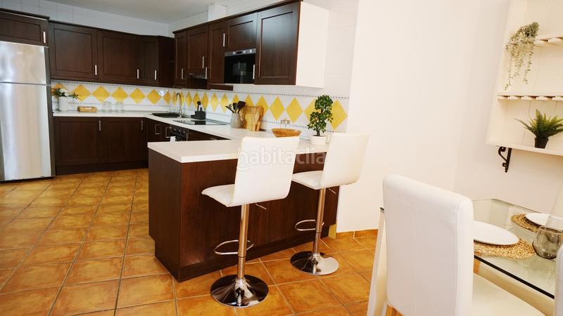 Foto df85e7bf-03ad-433f-b66a-7f3b9a33334c. Alquiler apartamento precioso apartamento en royal suits en Benahavís