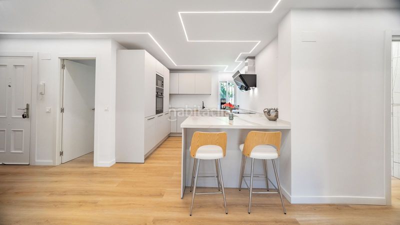 Foto b68f9300-aefb-420c-8e65-bd0df92ec3ef. Apartament amb piscina a La Quinta Benahavís