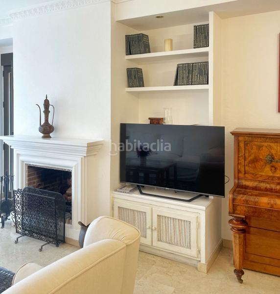 Foto 3f9f31e6-7b68-47e8-92fa-d884272e26a8. Location appartement avec parking piscine dans Nueva Andalucía centro Marbella