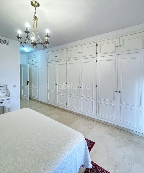 Foto b206778a-cfbe-4ad9-a492-c0ae12a4cfef. Miete appartement mit parking pool in Nueva Andalucía centro Marbella