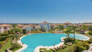 Lloguer Xalet  Avenida picos de europa. Townhouse de 3 dormitorios para renta en cortijo del mar, estepo