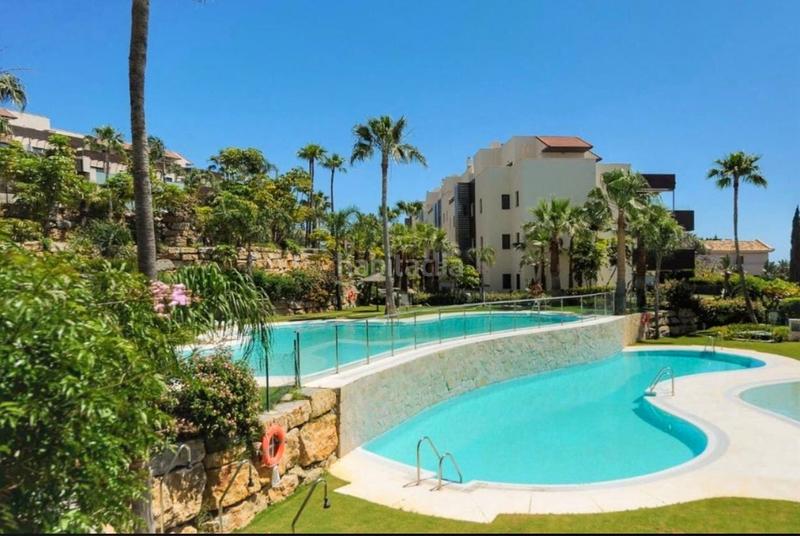 Foto 75d483c3-b10d-4f3a-8d74-220e58e919de. Alquiler planta baja precioso piso en hoyo 19 en Los Flamingos Benahavís