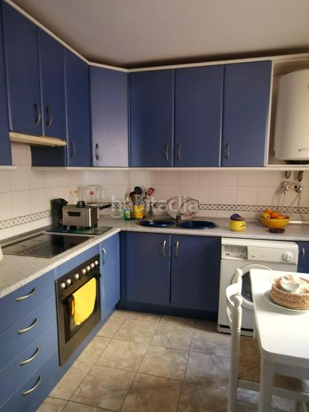 Foto c8811559-1ffc-4d1d-8f1e-364d3c4638fc. Pis a sierra de Estepona - avda. de andalucía Estepona