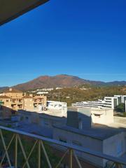 Pis  Calle miguel de mara luque. Espacioso piso en estepona