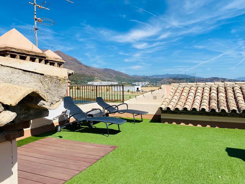 Foto 37705136-a2c9-4404-96a8-69bd01283b68. Miete reihenhaus mit parking pool in Valle Romano Golf Estepona