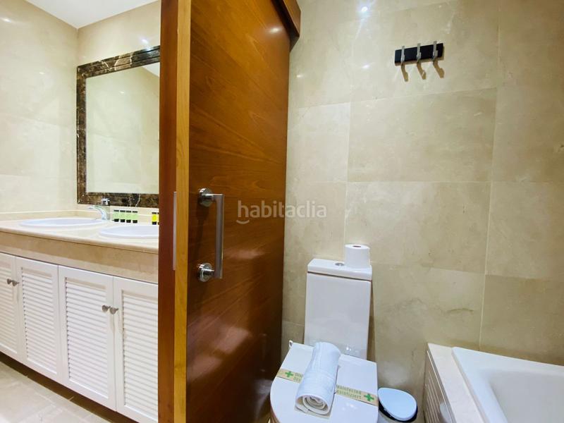 Foto 10cf5aca-d671-439c-88a8-c8964f240d2c. Rent semi detached house with parking pool in Valle Romano Golf Estepona