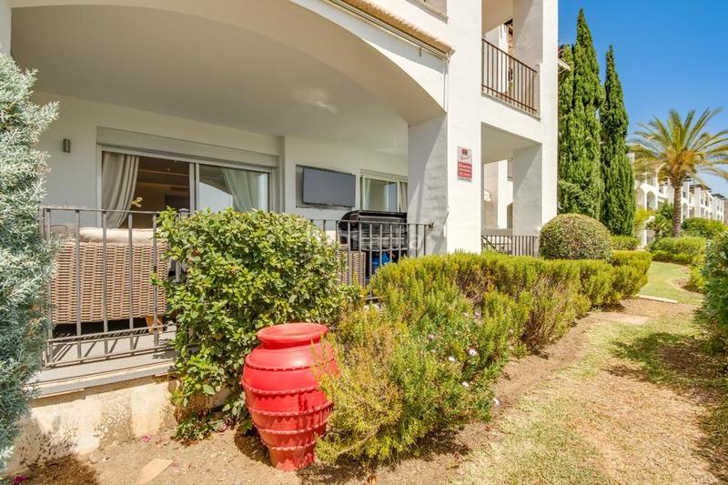 Foto 282a55ab-16a6-440e-98a4-9655ea01d967. Alquiler planta baja precioso apartamento en alquiler en La Quinta en Benahavís