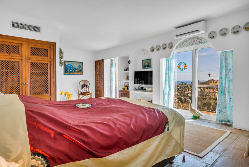 Foto 0cdefc3f-7065-4a10-9c65-5d2bc9c4d765. Chalet with parking pool in La Concha - Resina Golf Estepona