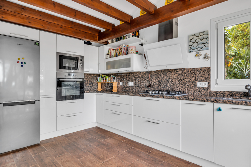 Foto 55ec7af4-5bcd-45b8-8e59-6b61121b5397. Chalet with parking pool in La Concha - Resina Golf Estepona