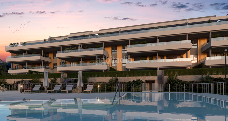 Foto 0243cdc5-5de5-4d42-8da0-b11fc1c14670. Apartament amb aparcament piscina a Montemar Torremolinos