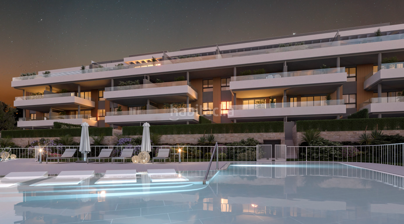 Foto 47e9220c-f6b7-46ce-9957-8693f03c8002. Apartament amb aparcament piscina a Montemar Torremolinos