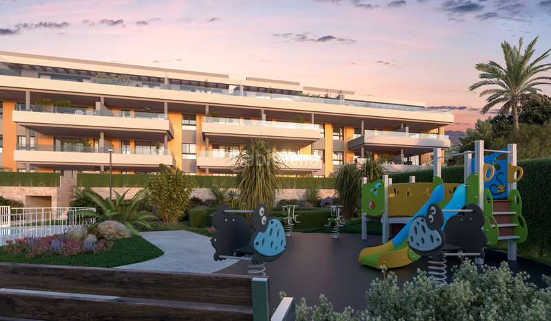 Foto a1120de2-c929-4899-add6-8621227ccda6. Apartament amb aparcament piscina a Montemar Torremolinos