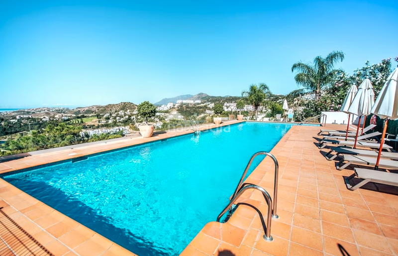 Foto e56cc66b-1cfa-4451-ba85-392ebd288fad. Affitto appartamento con camino piscina in La Quinta Benahavís