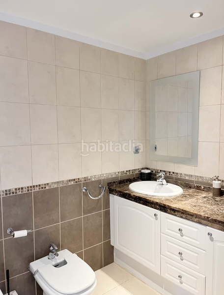 Foto c9d74b1b-777d-42c2-ac57-a58c77f5d20d. Location appartement avec cheminée piscine dans La Quinta Benahavís