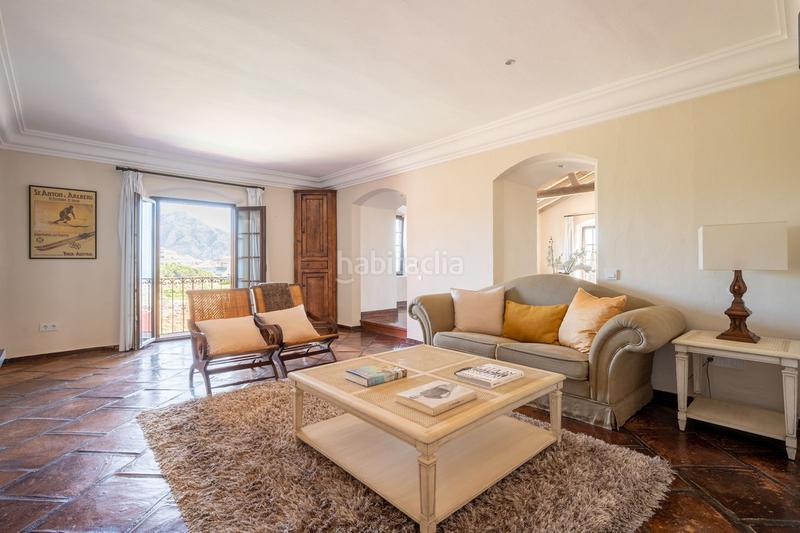 Foto bdcd79db-f3cd-4ce2-a1e0-21a3dce874c6. Alquiler chalet villa en alquiler y venta en El Madroñal benahavis en Benahavís