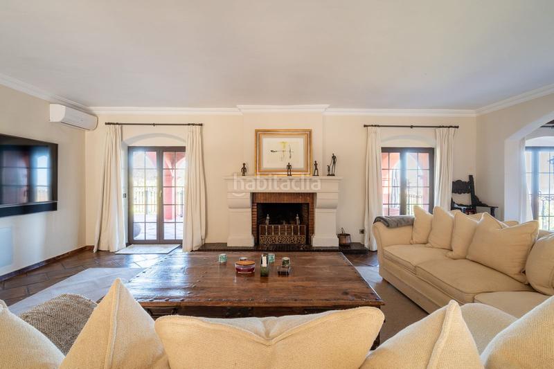 Foto 1047903b-3aa6-4afa-ab48-10a856b6b18d. Miete chalet mit kamin parking pool in El Madroñal Benahavís