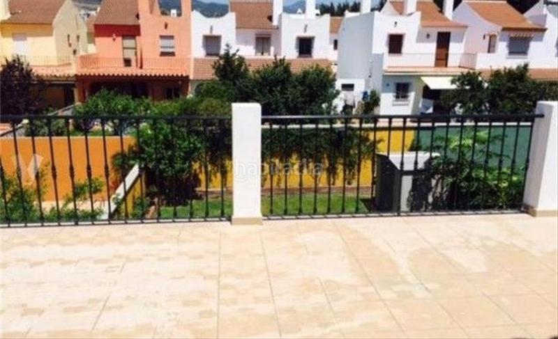 Foto 3c2d4082-1413-41db-8269-7ae3aeb12ccc. Casa adossada a Los Naranjos Marbella