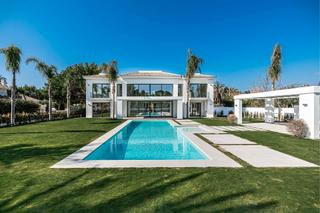 Casa a Casasola. Espectacular villa en venta en casasola guadalmina baja
