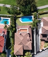 Casa a Calle 23 b 476. Villa en venta en guadalmina primera linea de golf