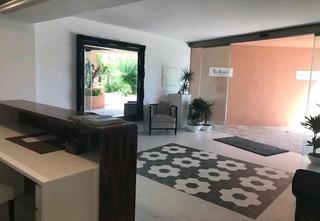 Oficina a Avenida calderón de la barca. Espectacular oficina en alquiler en magna marbella, nueva andalu