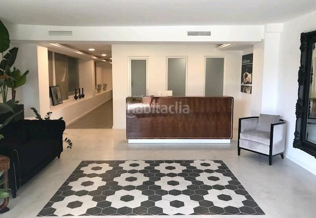 Foto 4f1c1262-ca12-4777-a132-e364e0f7fd60. Oficina a n/a a Los Naranjos Marbella