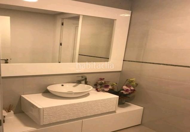 Foto f005ee8e-a6a6-484e-8270-468bd1e6f061. Oficina a n/a a Los Naranjos Marbella