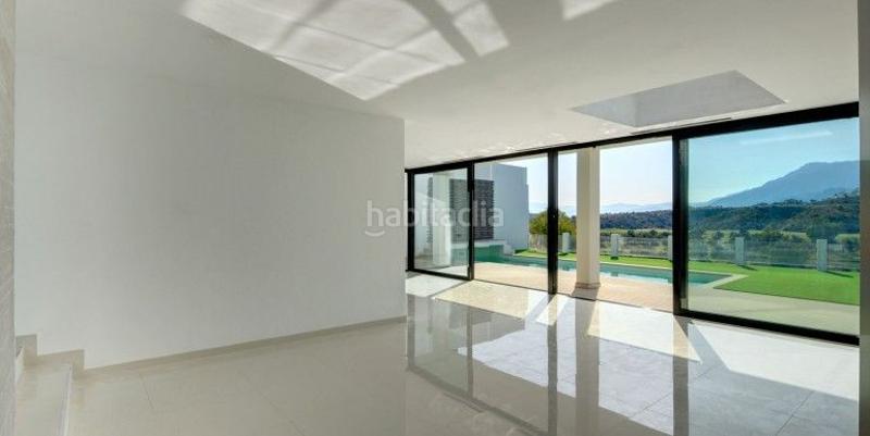 Foto b8e1b5f6-f02d-4e39-ad64-56bfa174e8e6. Casa con piscina in El Rosario - Ricmar Marbella