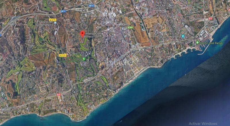 Foto 877e3f49-cd0c-4757-83d5-67816f5644af. Chalet  adosado de 4 habitaciones para venta . en Marbella