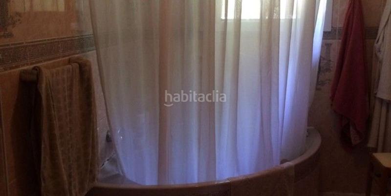 Foto 9475fd0b-5d26-4399-b925-65de238d64d4. Casa amb calefacció a Zona Centro Comercial Torrequebrada Benalmádena