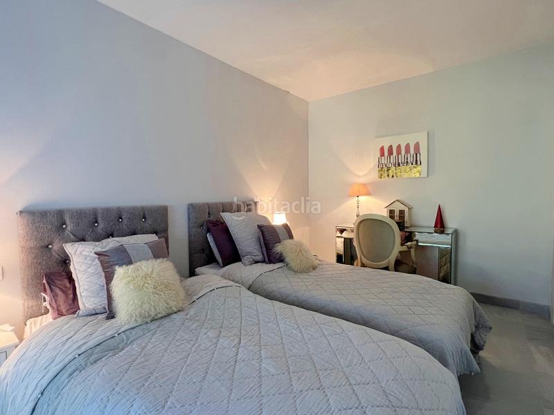 Foto 0cf98021-96d9-462e-b97b-6b0cefddcfa1. Apartamento en avenida tomás pascual 128 fantastico apartamento de 3 dormitorios en La Quinta, benahavis en Benahavís