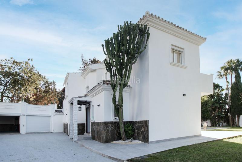Foto d270a6f3-dce0-4e63-bada-ecfe291bf495. Rent house with fireplace heating parking pool in Marbella