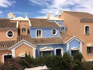 Casa adossada a N/a. Adosada en venta en nueva andalucia, el rodeito