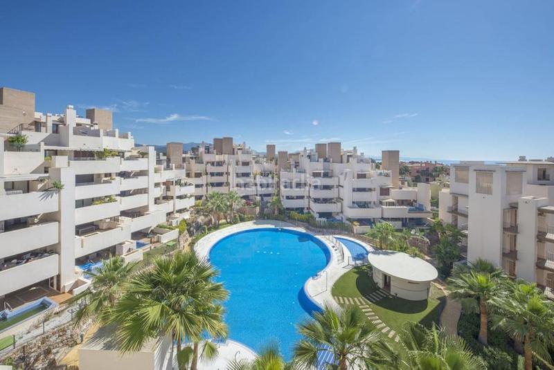 Foto 83cf0960-d4d0-41ca-917d-1deade5dab99. Lloguer àtic a urbanizacion isabel garden 1 a Zona de Punta Plata Estepona